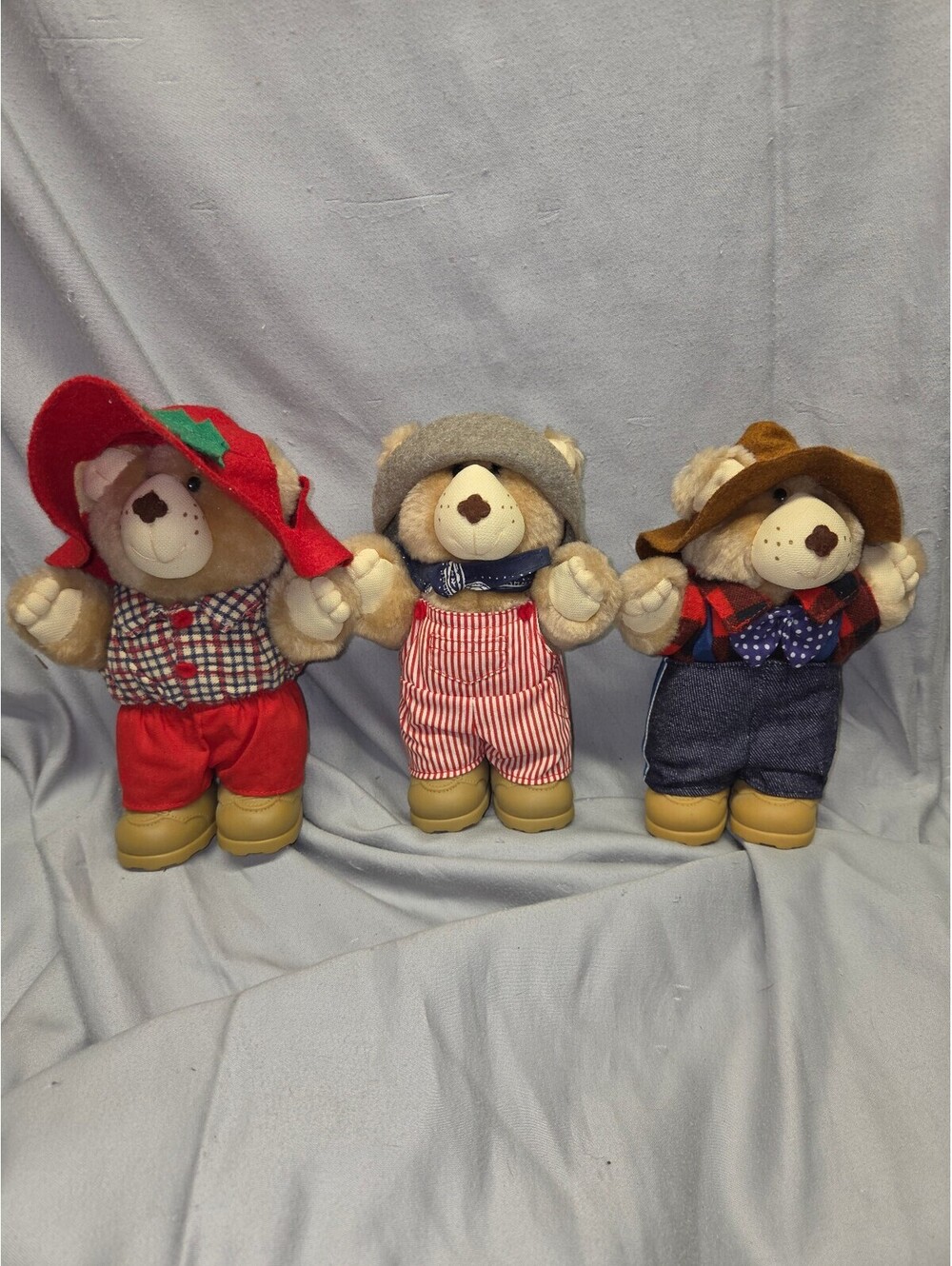 1986 Wendy's promotional Furskins teddy bears